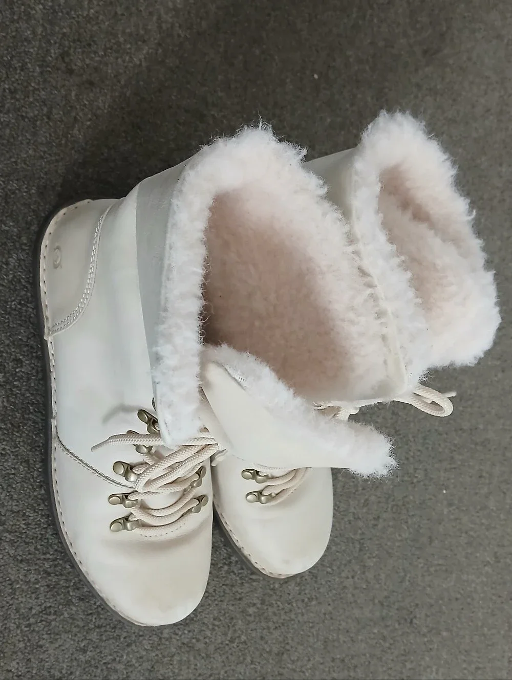 Born women’s cream